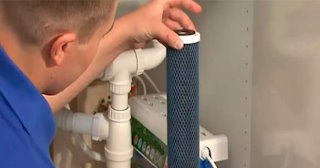 Установка угольных фильтров для воды и вытяжки от 3624 рублей в клине